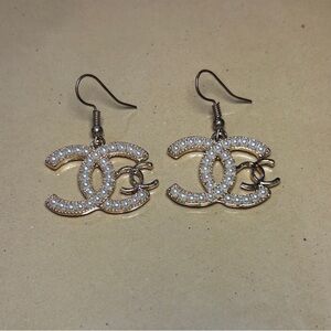 Chic Gold and Pearl Logo Earrings